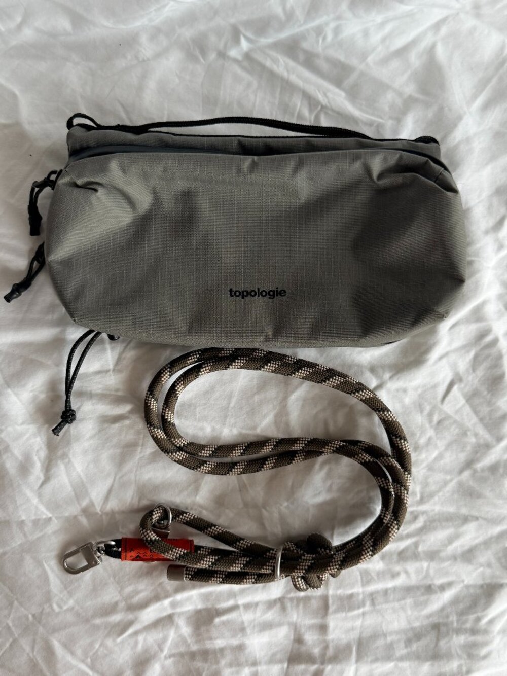 Topologie Bottle Sacoche Medium w/ Strap